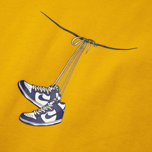 Nike SB Hanging Dunk Tee Shirt Sulphur - DN7301 743 - Picture 3 of 3